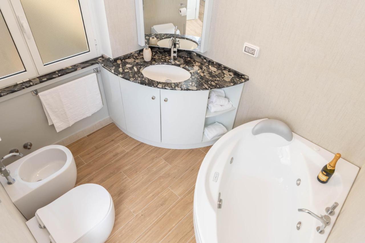 Colosseo Brightful Apartment With Rooftop Rome Luaran gambar