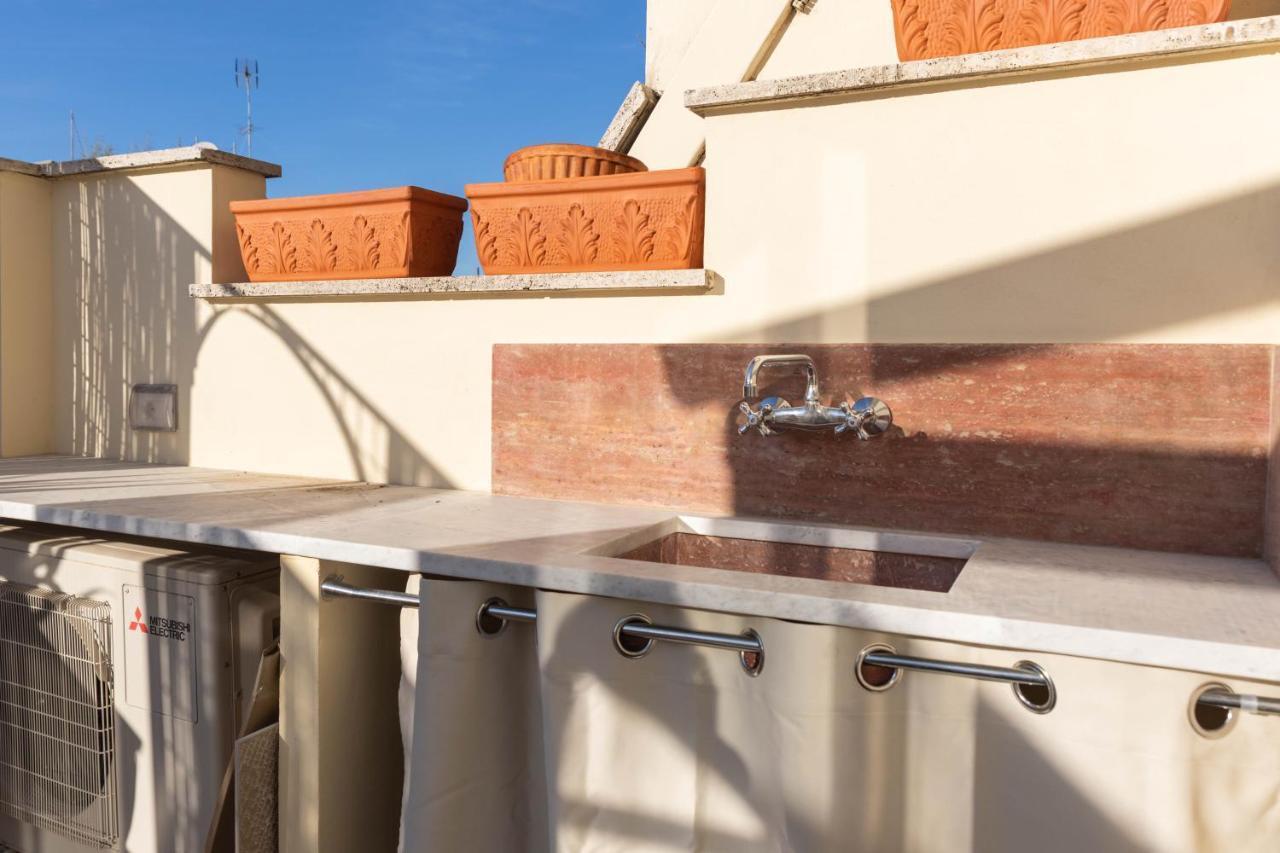 Colosseo Brightful Apartment With Rooftop Rome Luaran gambar