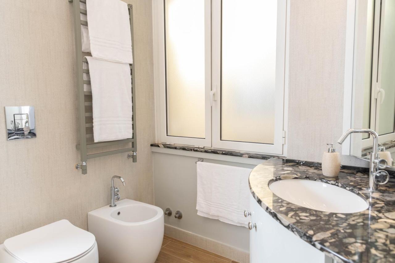 Colosseo Brightful Apartment With Rooftop Rome Luaran gambar